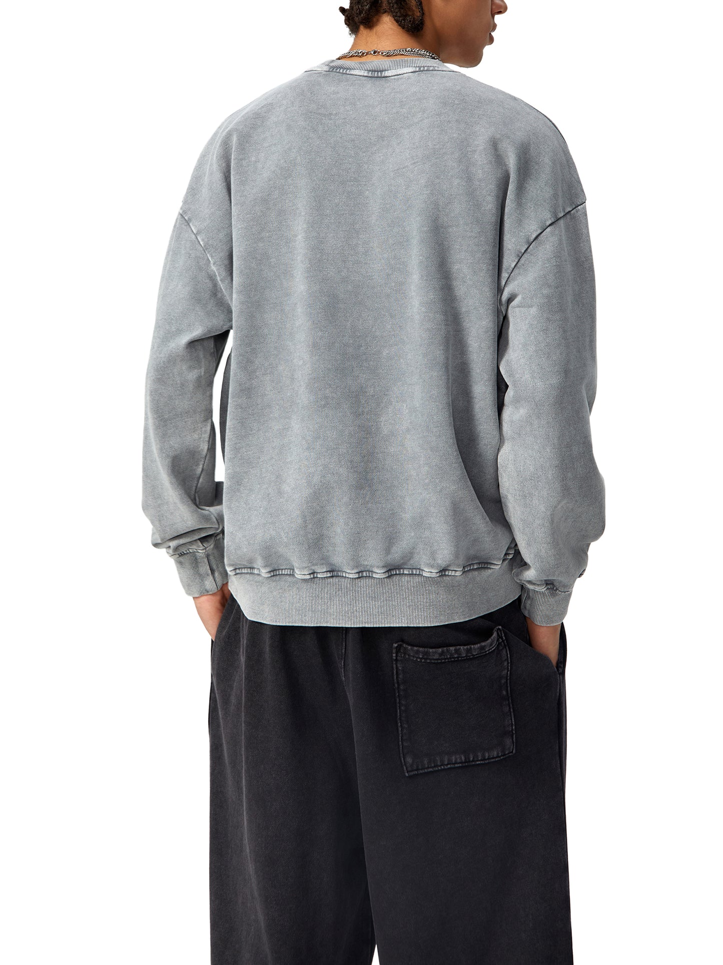 LB'S - Acid Washed Oversized Sweatshirt